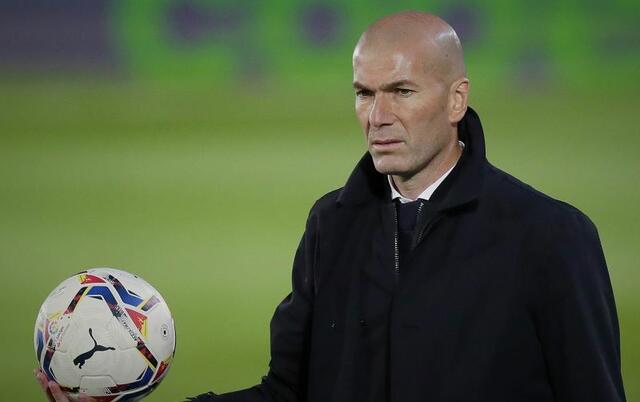Zinedine Zidane, panchina (ph social)