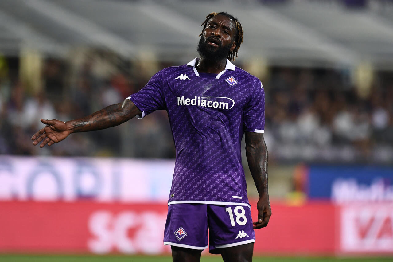 Nzola con la Fiorentina