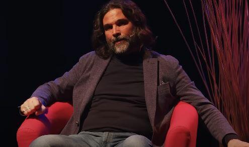 Ravezzani: "Nessuno lo ricorderà più, ma resta convito che le sue prediche abbiano illuminato il mondo"