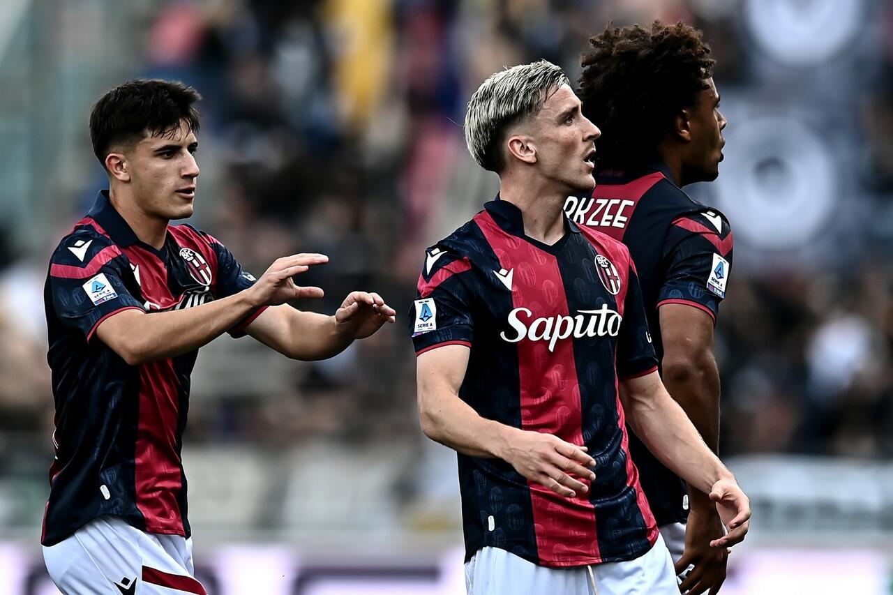 Alexis Saelemaekers,Tommaso Corazza e Joshua Zirkzee
