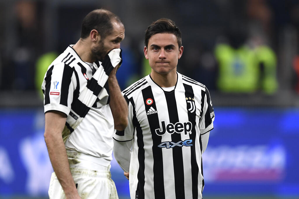 Giorgio Chiellini e Paulo Dybala 