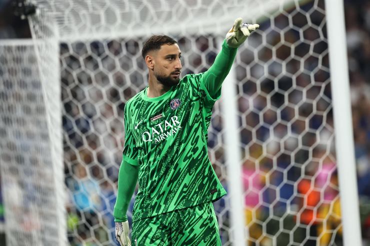 Gianluigi Donnarumma in azione con la maglia del PSG