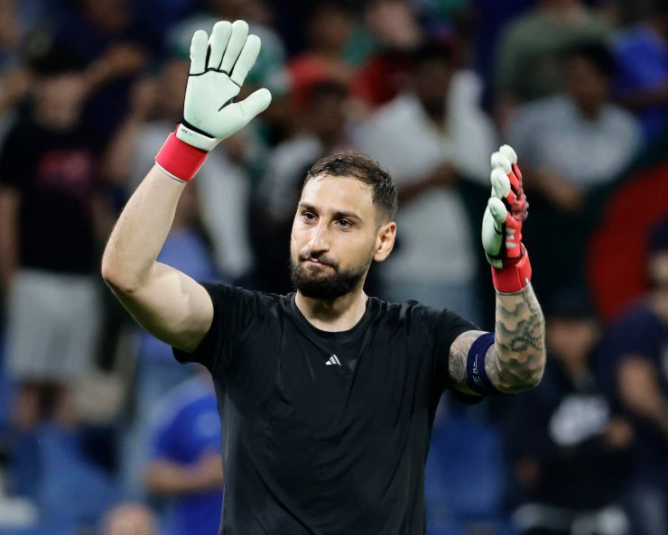 Gigio Donnarumma ringrazia il pubblico
