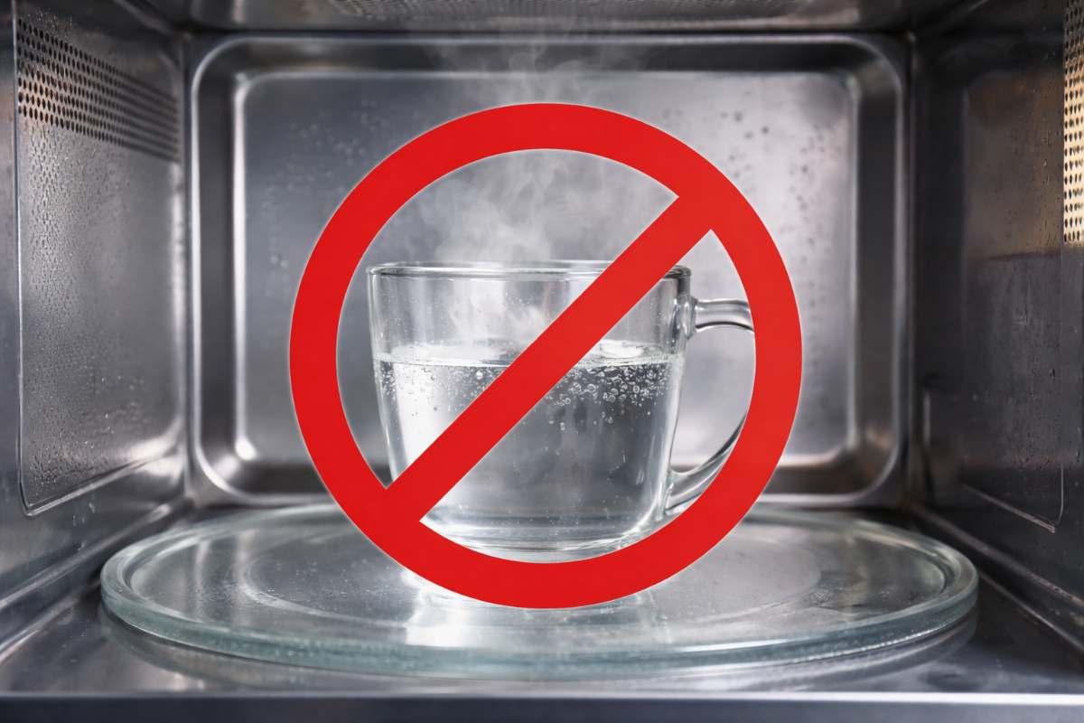 Non riscaldare l'acqua per il tè nel microonde